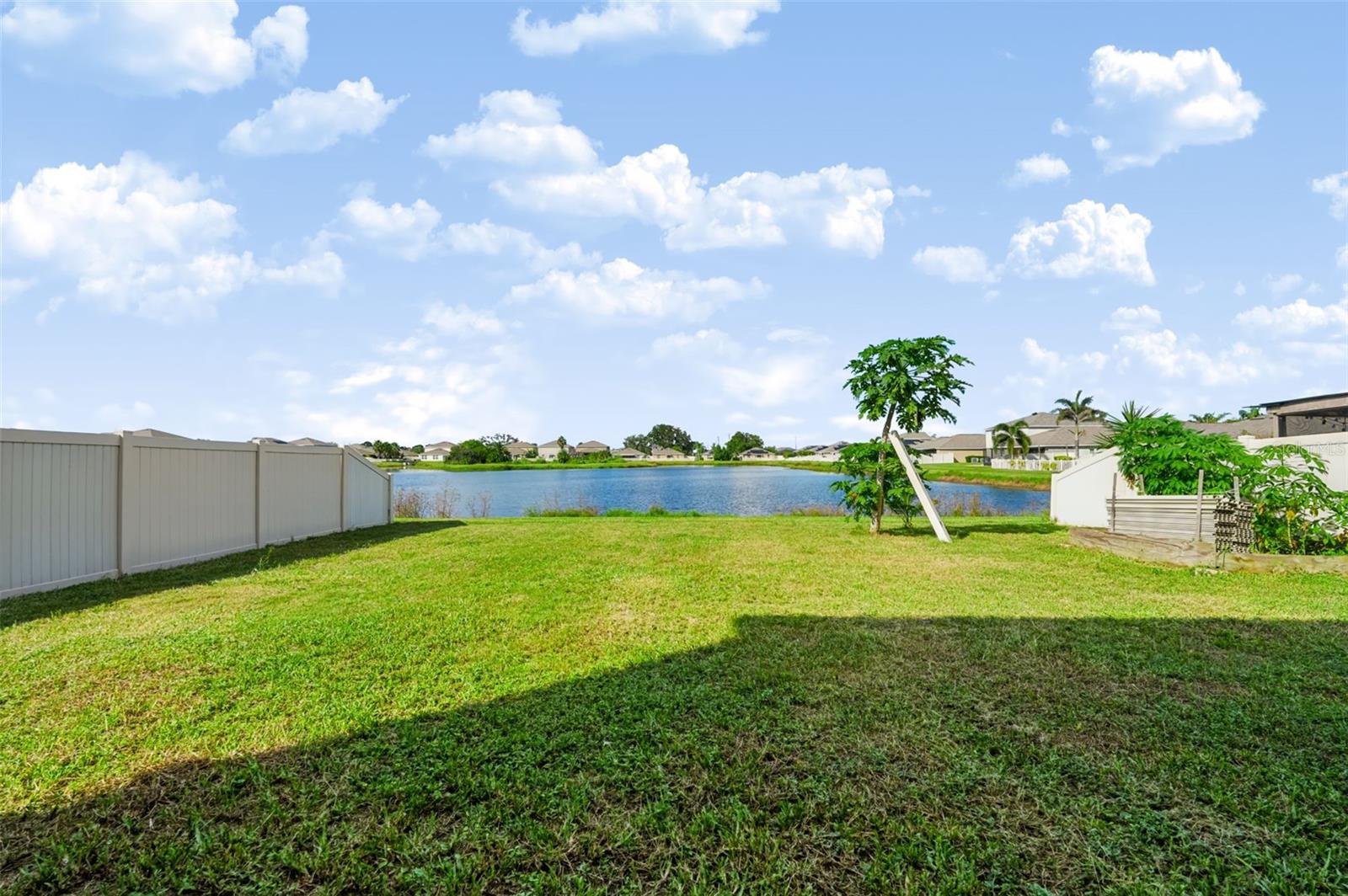 1711 BROAD WINGED HAWK DR