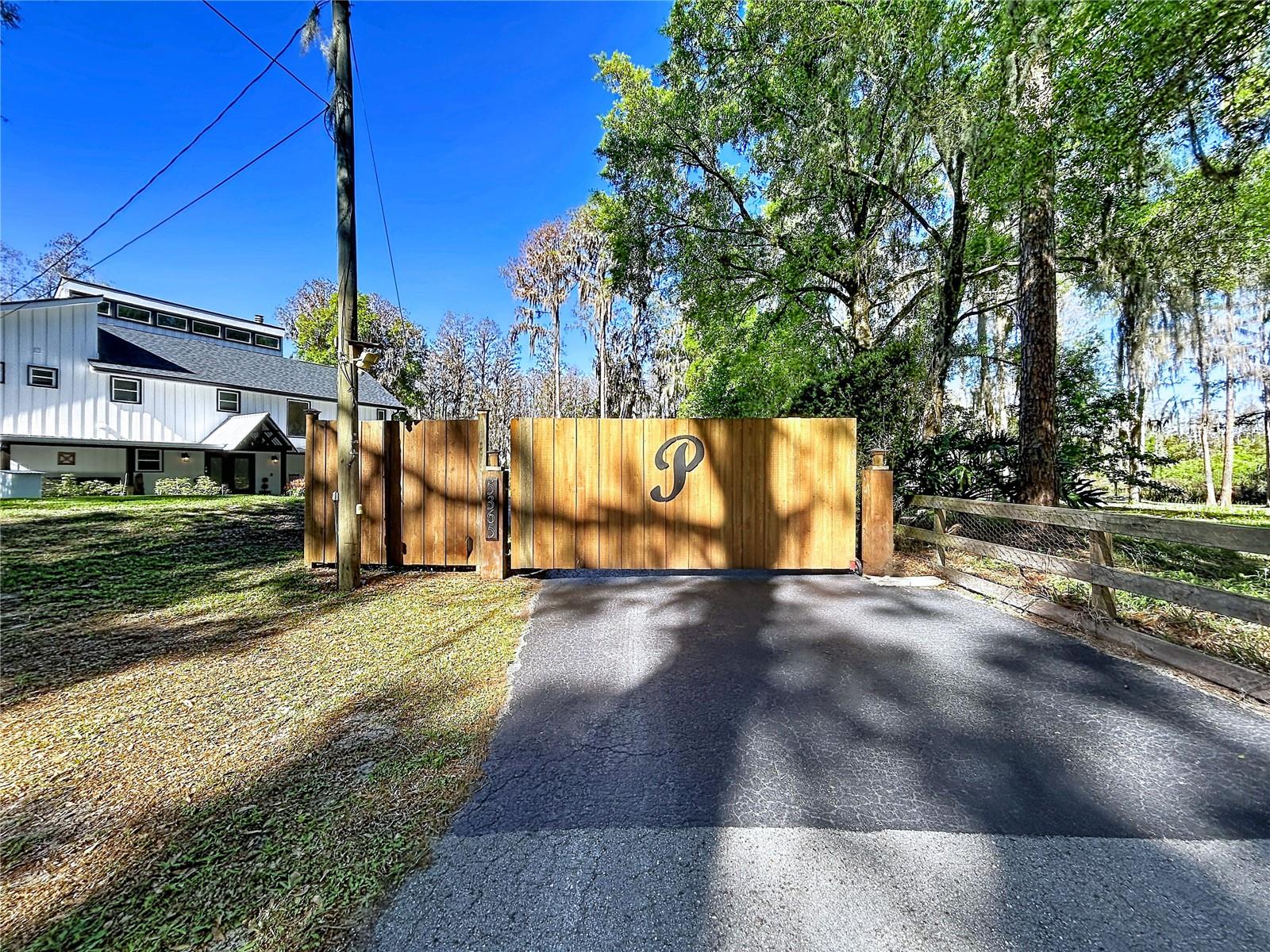 5365 CONNER DR