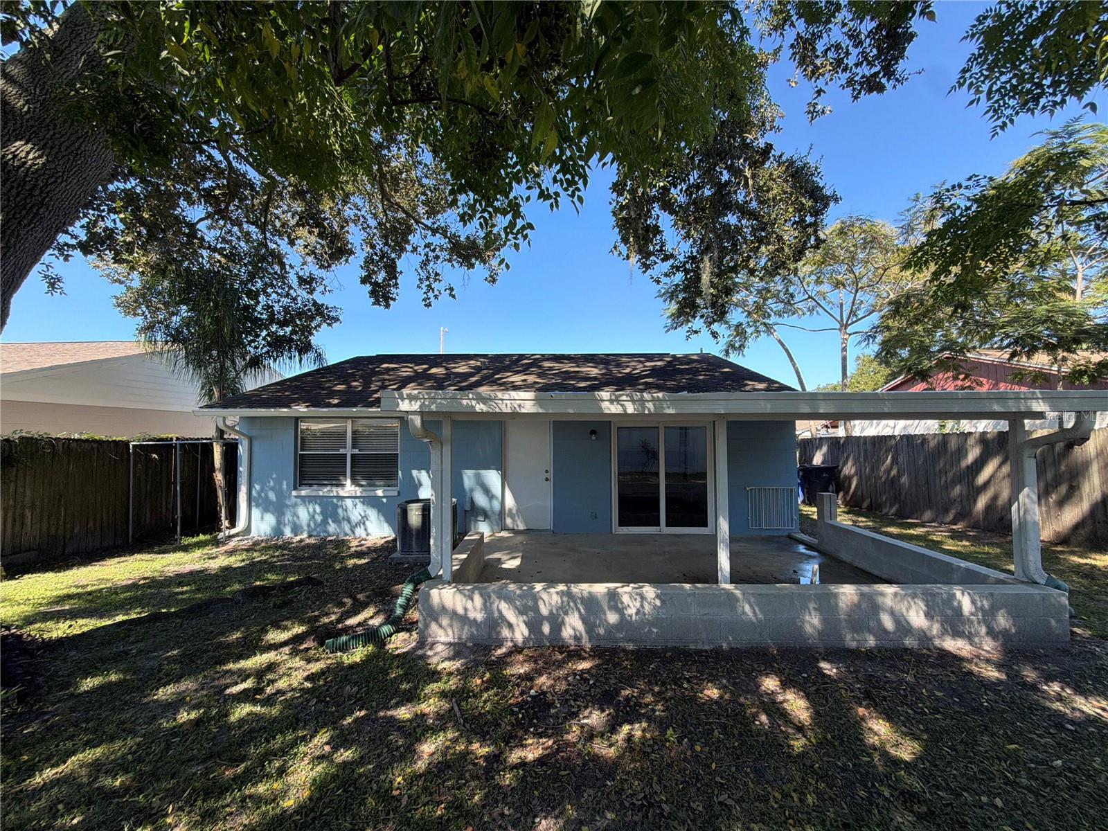 16005 WOODPINE DR