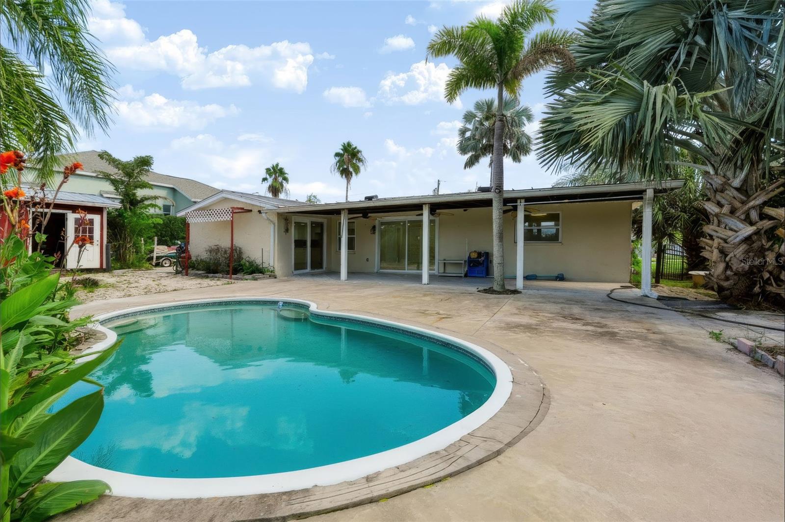 2123 BAYOU DR