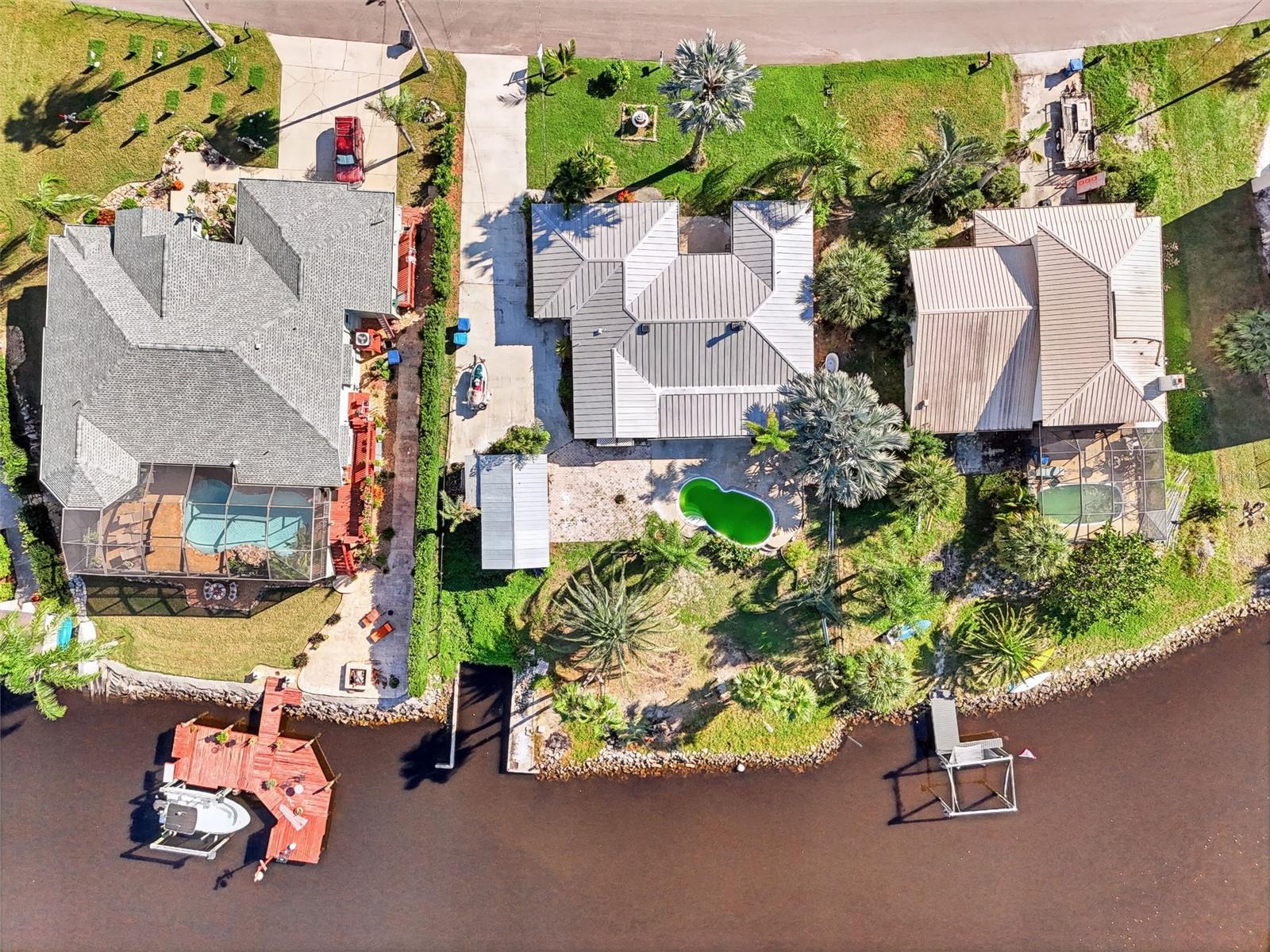2123 BAYOU DR